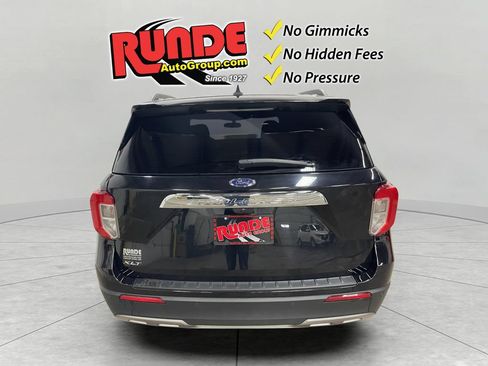 Used 2023 Ford Explorer XLT w/ Equipment Group 202A RWD image 4