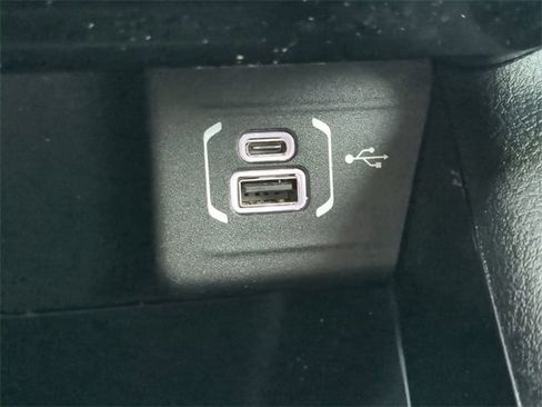 Used 2022 Jeep Compass Limited image 20