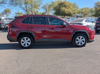 Used 2019 Toyota RAV4 LE video 2