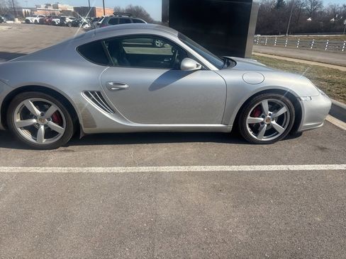 Used 2006 Porsche Cayman S image 2