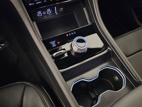 New 2025 Jeep Grand Cherokee Limited w/ Luxury Tech Group II image 36