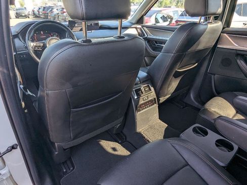 Used 2024 MAZDA CX-90 Plug-In Hybrid w/ Preferred AWD/4WD image 15
