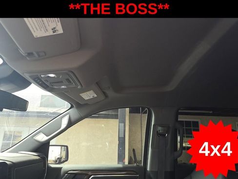 Used 2023 Chevrolet Silverado 1500 LT Trail Boss w/ LT Trail Boss Premium Package image 7