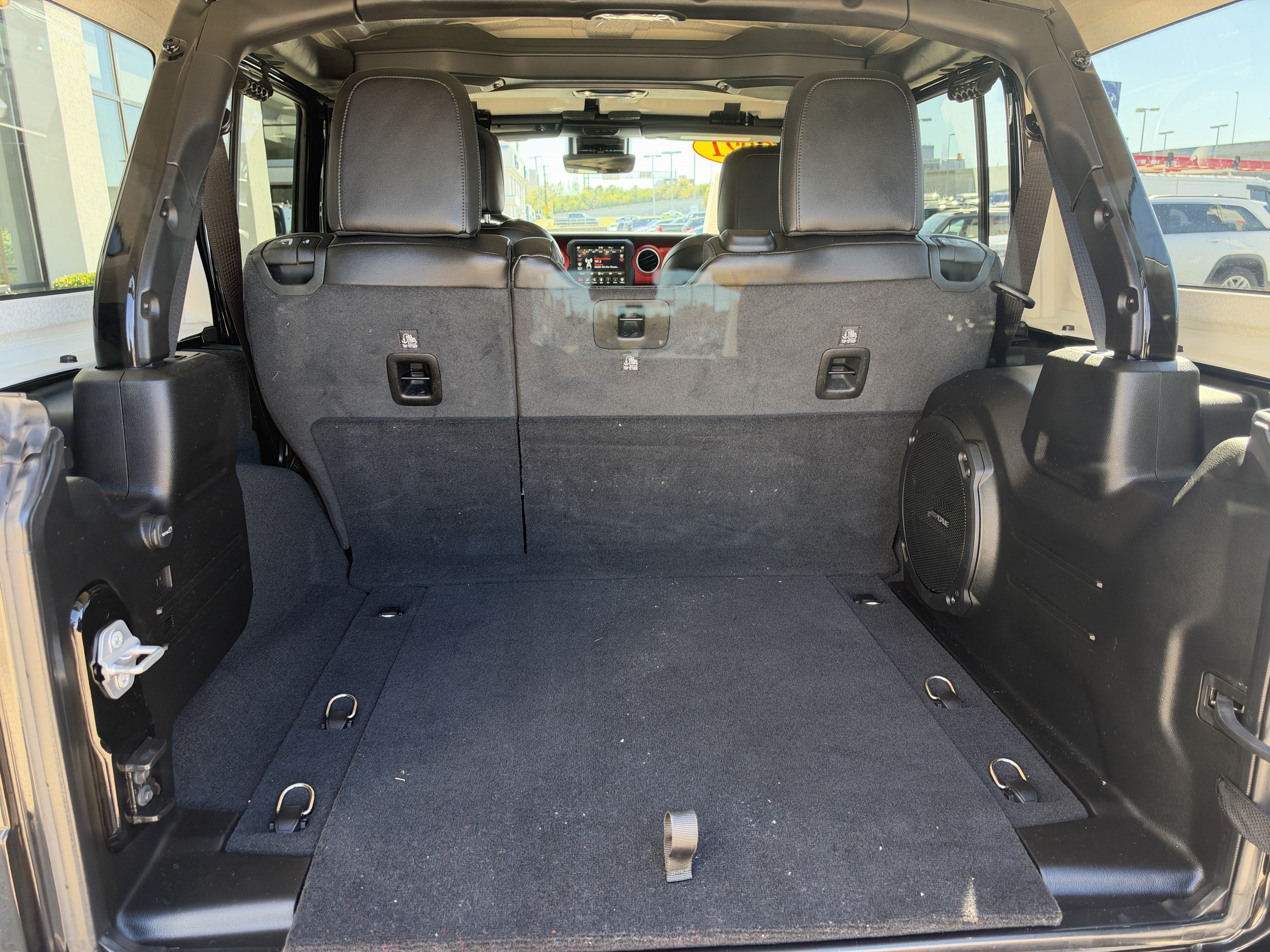 Used 2021 Jeep Wrangler Unlimited Rubicon AWD/4WD image 11