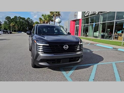 Used 2025 Nissan Kicks S image 20