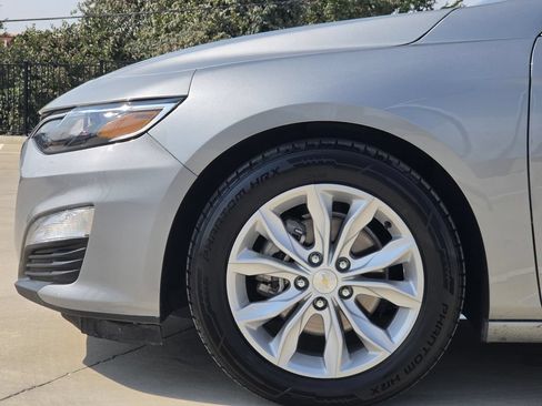 Used 2025 Chevrolet Malibu LT FWD image 7