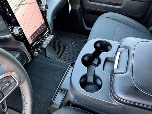 New 2025 RAM 2500 Big Horn image 30