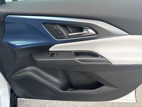 New 2025 Chevrolet Equinox EV LT w/ LPO, All-Weather Mat Package image 26