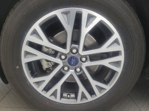 Used 2020 Ford Escape SEL image 31