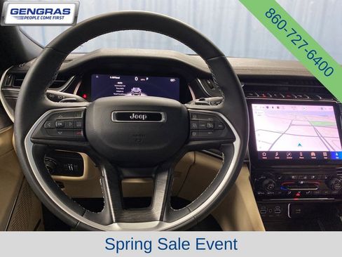 Used 2024 Jeep Grand Cherokee Limited w/ Luxury Tech Group II AWD/4WD image 21
