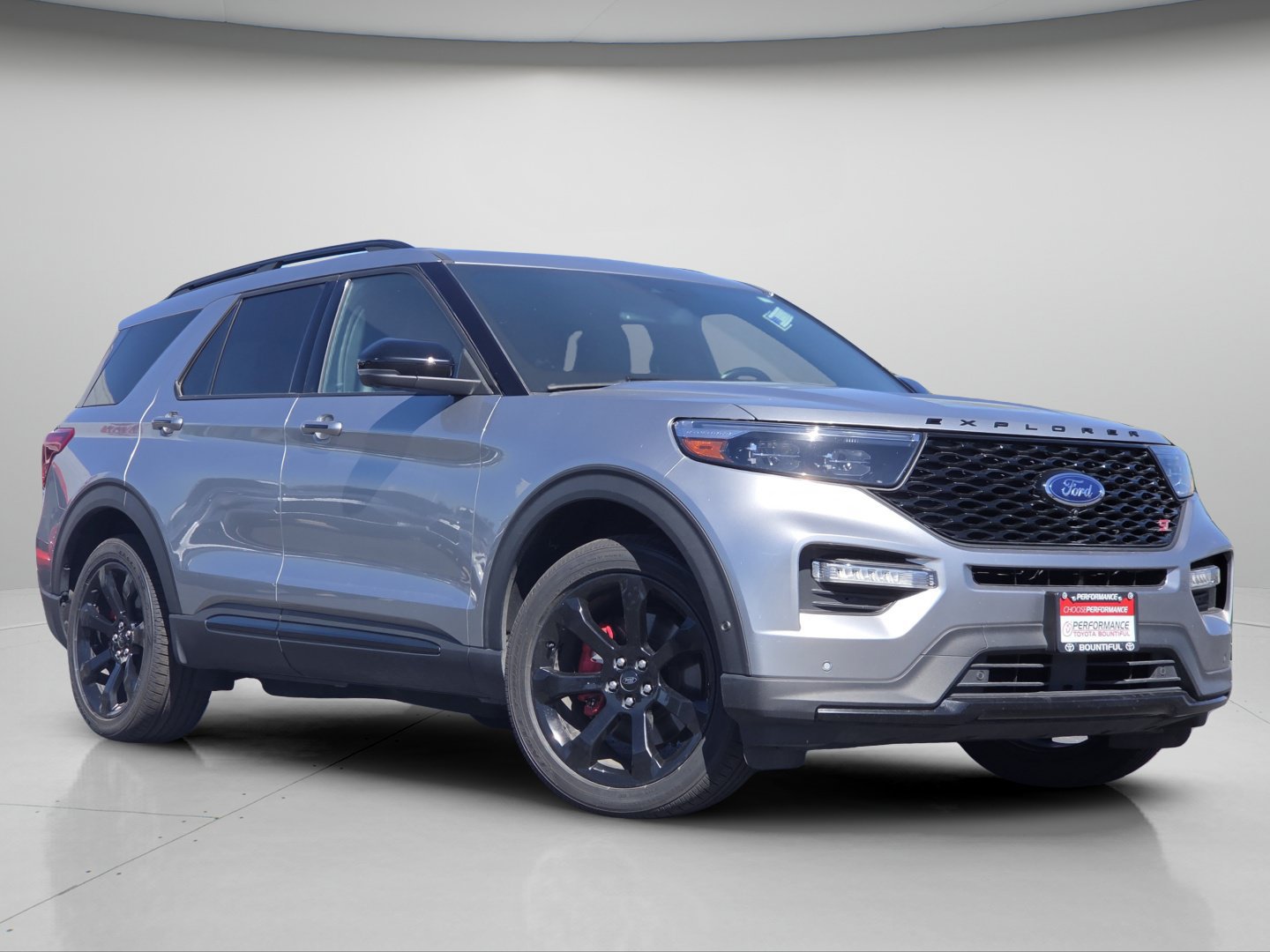 Used 2020 Ford Explorer ST w/ ST Street Pack AWD/4WD image 2