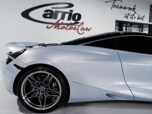 Used 2018 McLaren 720S image 39