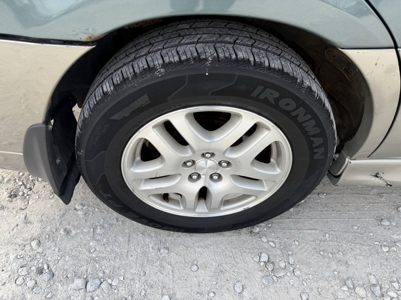 Used 2000 Subaru Outback Wagon AWD/4WD image 11