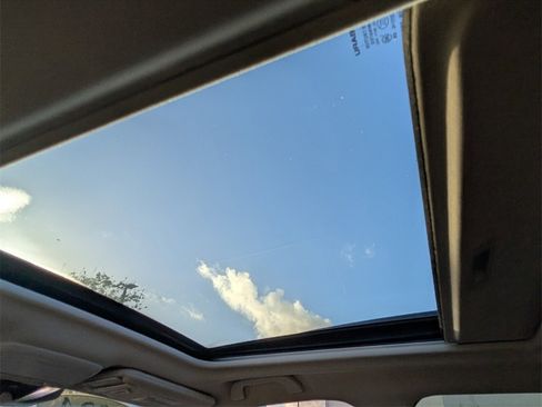 Certified 2024 Subaru Forester Limited image 14