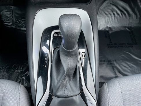 Used 2024 Toyota Corolla SE image 16