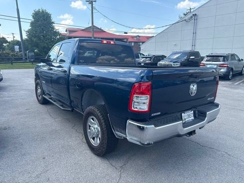 Used 2022 RAM 2500 Tradesman w/ Chrome Appearance Group AWD/4WD image 4