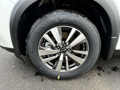 New 2026 Nissan Pathfinder SL image 13