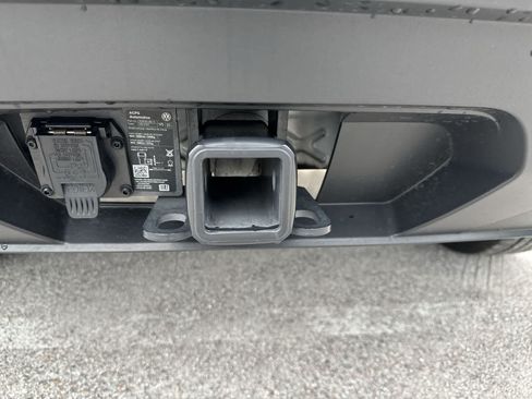 Certified 2024 Volkswagen Atlas Cross Sport SE FWD image 41