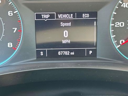 Used 2023 Chevrolet Traverse LS FWD image 37