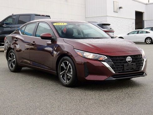 Used 2024 Nissan Sentra SV image 3