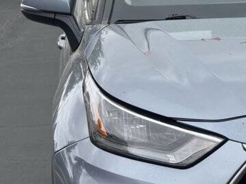 Used 2020 Toyota Highlander XLE FWD image 20
