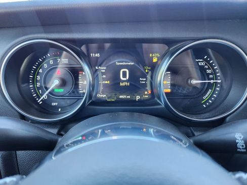 Used 2022 Jeep Wrangler Unlimited Rubicon 4xe w/ Cold Weather Group AWD/4WD image 15