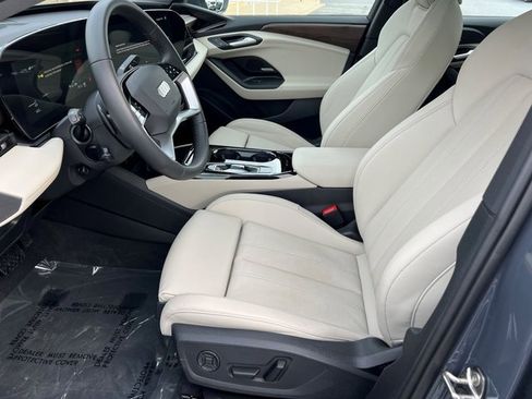 Certified 2025 Audi A6 e-tron Prestige w/ Beige Warm Weather Package image 24