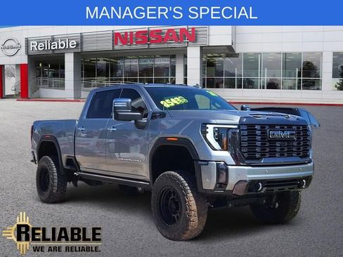 Used 2024 GMC Sierra 2500 Denali Ultimate w/ Max Trailering Package AWD/4WD image 1