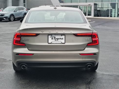 Used 2020 Volvo S60 T5 Momentum image 28