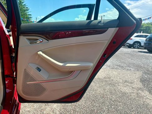 Used 2010 Cadillac CTS Premium RWD image 14