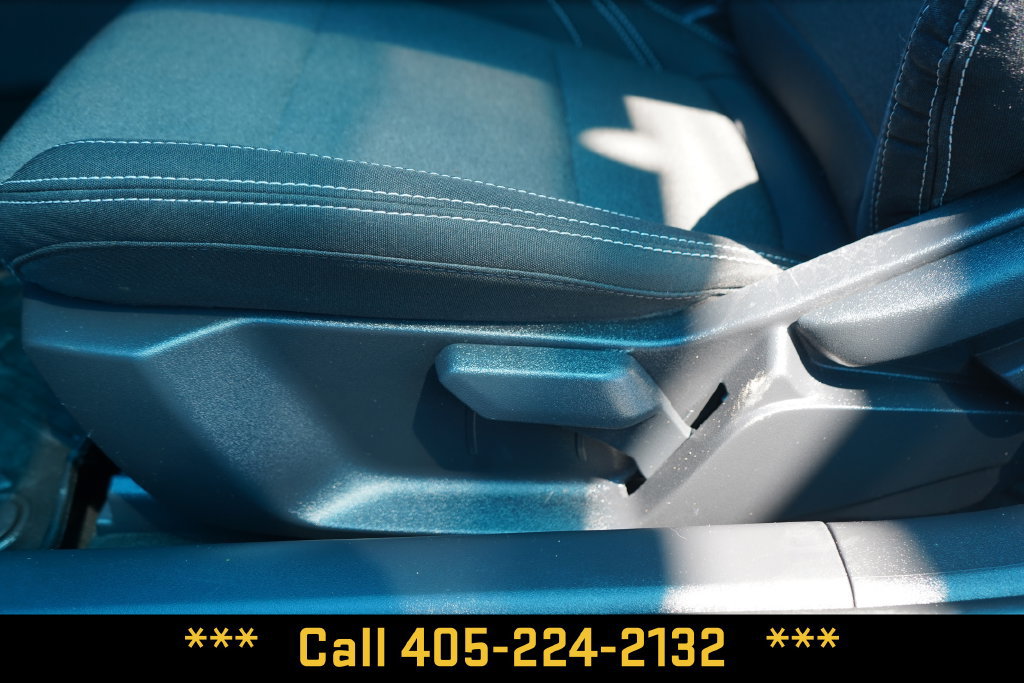 Used 2025 Ford Mustang Coupe RWD image 15