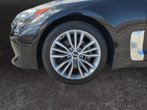 Used 2019 Kia Stinger Premium RWD image 9