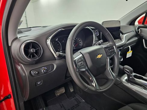 Used 2026 Chevrolet Blazer LT FWD image 11