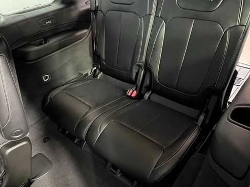 Used 2023 Jeep Grand Cherokee L Overland w/ Trailer Tow Group (B) image 29