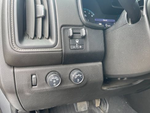 Used 2022 GMC Canyon Denali AWD/4WD image 28