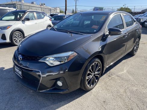 Used 2016 Toyota Corolla S FWD image 2