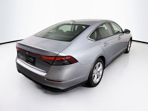 Used 2025 Honda Accord LX image 9