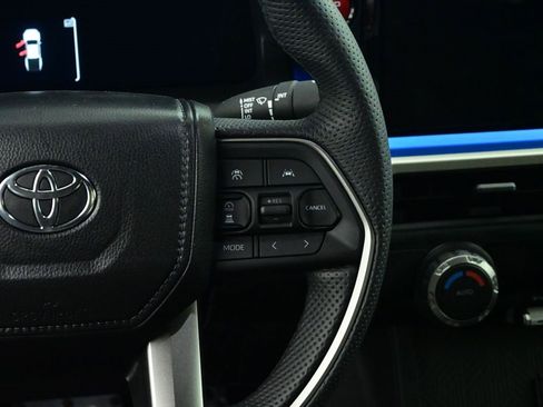 Used 2024 Toyota Tacoma TRD Sport image 5