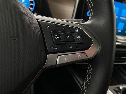 Used 2024 Volkswagen Atlas SE image 19