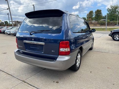 Used 2005 Kia Sedona EX image 8