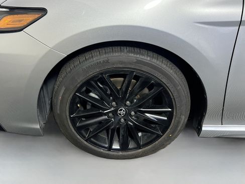 Used 2022 Toyota Camry SE FWD image 13