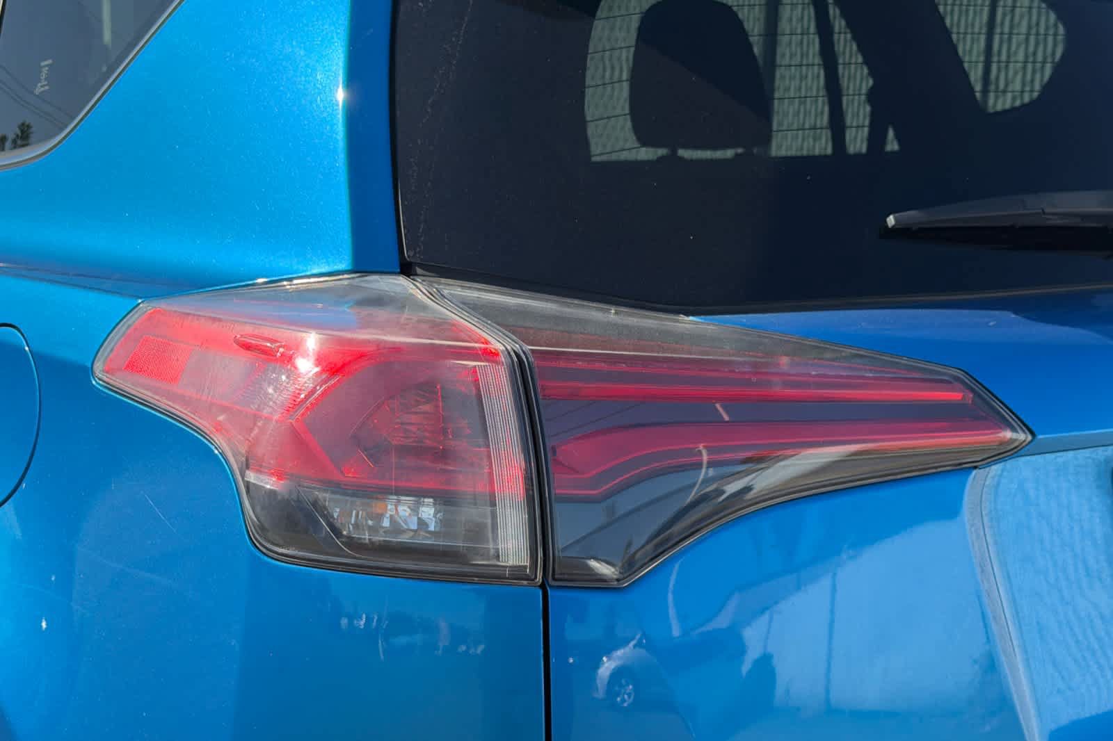 Used 2016 Toyota RAV4 XLE FWD image 23