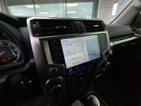 Used 2022 Toyota 4Runner Limited AWD/4WD image 16