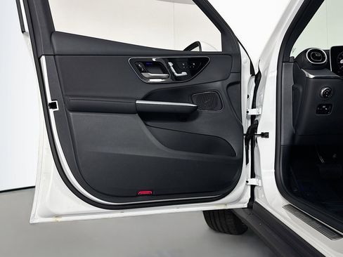 New 2026 Mercedes-Benz GLC 300 image 20