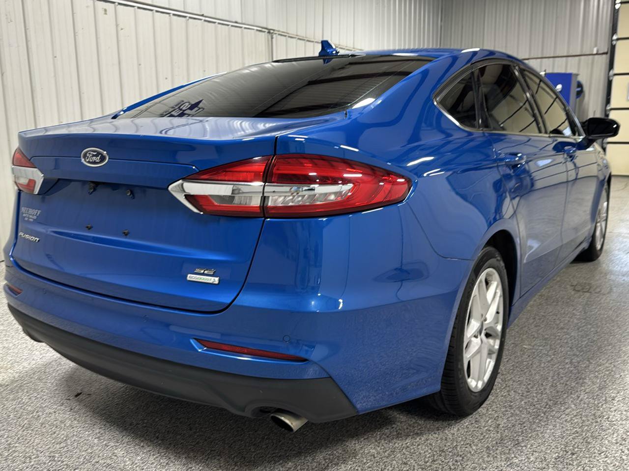 Used 2020 Ford Fusion SE FWD image 7