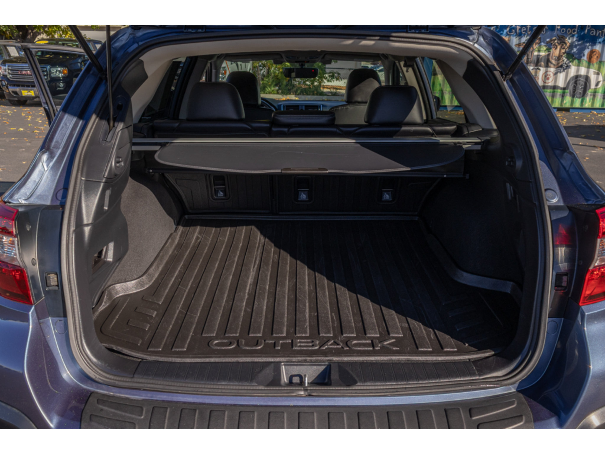 Used 2018 Subaru Outback 2.5i Limited AWD/4WD image 14