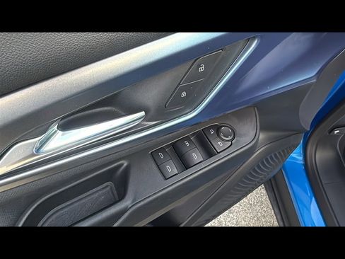 New 2025 Chevrolet Equinox EV LT image 8