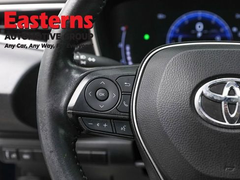 Used 2023 Toyota Corolla XSE FWD image 15