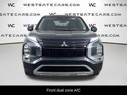 Used 2024 Mitsubishi Outlander SE image 4