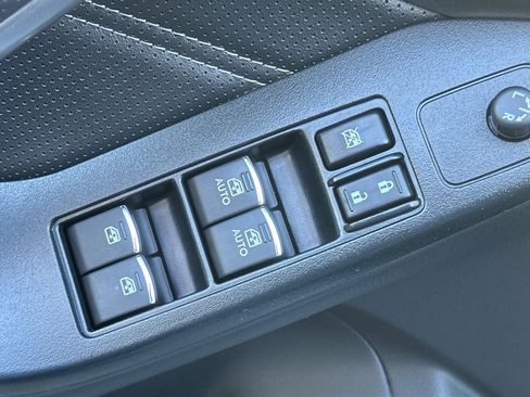 Used 2017 Subaru Forester 2.0XT Touring image 12